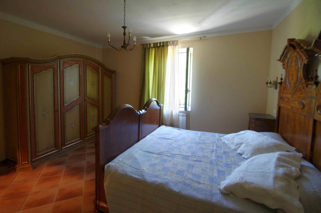 Agriturismo Mulino Del Castello Nasino Zimmer foto